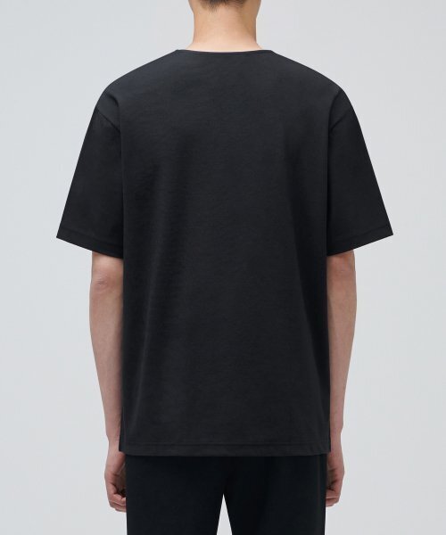 MUSINSA STANDARD（ムシンサスタンダード）の「フォンテリラックスフィットクルーネックTシャツ[ブラック]（Tシャツ/カットソー・メンズ・その他・X-LARGE/XX-LARGE/XXX-LARGE/SMALL/MEDIUM/LARGE）」の2枚目の写真