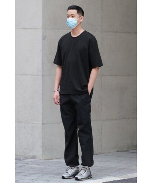MUSINSA STANDARD（ムシンサスタンダード）の「フォンテリラックスフィットクルーネックTシャツ[ブラック]（Tシャツ/カットソー・メンズ・その他・X-LARGE/XX-LARGE/XXX-LARGE/SMALL/MEDIUM/LARGE）」の21枚目の写真