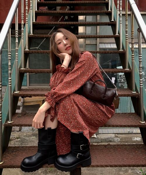 SALT AND CHOCOLATE（ソルトアンドチョコレート）の「グレーシャーバックルミドルブーツ412546008 (5.5cm)（ブーツ・レディース・ブラック・23cm/23.5cm/24cm/24.5cm/25cm/22.5cm）」の4枚目の写真