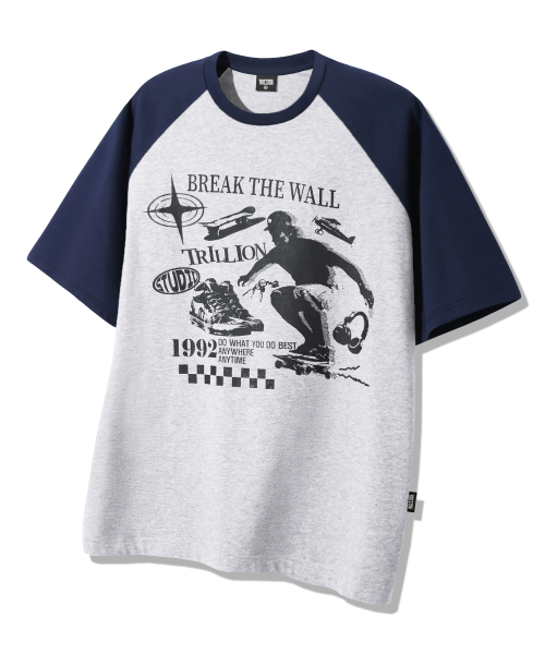 TRILLION(トリリオン)の「スケートボードピグメントグラフィックレグラン半袖_ネイビー(Tシャツ/カットソー・レディース・その他・MEDIUM/LARGE/X-LARGE)」の1枚目の写真