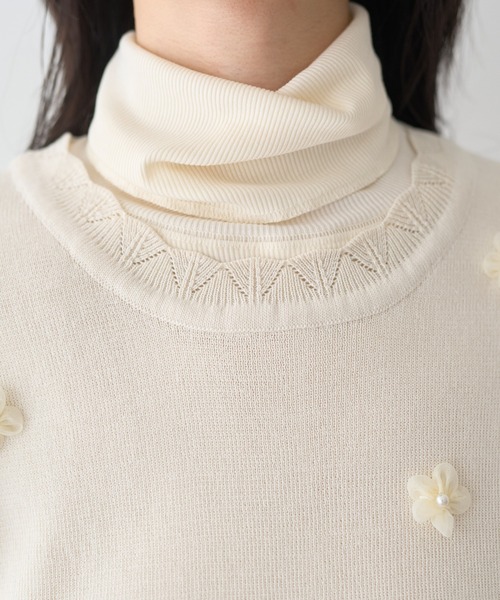 earth music&ecology（アースミュージックアンドエコロジー）の「フラワーモチーフニットベスト（ベスト・レディース・ブラック/アイボリー・FREE）」の8枚目の写真