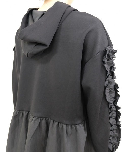 DOLLUPOOPS(ドールアップウップス)の「フリルコンビジップパーカー(パーカー・レディース・ライトグレー/ブラック・FREE)」の11枚目の写真