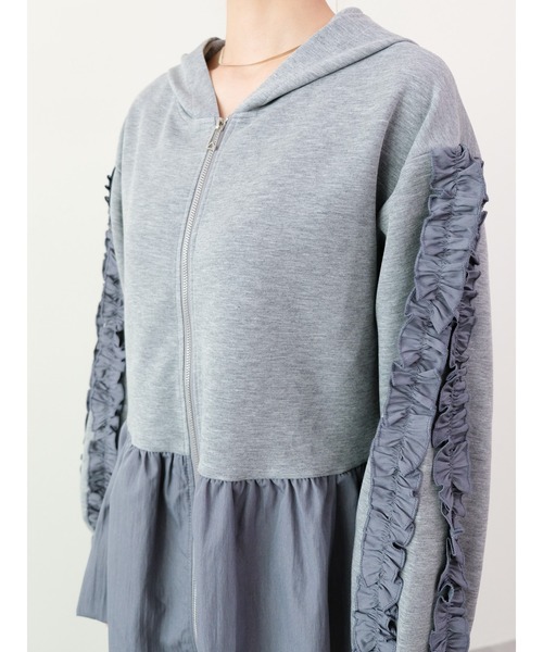 DOLLUPOOPS(ドールアップウップス)の「フリルコンビジップパーカー(パーカー・レディース・ライトグレー/ブラック・FREE)」の17枚目の写真