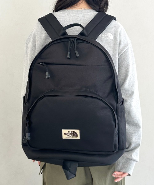 THE NORTH FACE(ザノースフェイス)の「THE NORTH FACE(ザ・ノースフェイス)/軽量 大容量 A4収納 デイリーバックパック/STANDARD BACKPACK M(バックパック/リュック・レディース・グレー/クリーム/ブラック/ブラウン・FREE)」の8枚目の写真