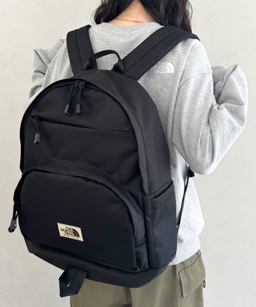 THE NORTH FACE(ザノースフェイス)の「THE NORTH FACE(ザ・ノースフェイス)/軽量 大容量 A4収納 デイリーバックパック/STANDARD BACKPACK M(バックパック/リュック・レディース・グレー/クリーム/ブラック/ブラウン・FREE)」の9枚目の写真
