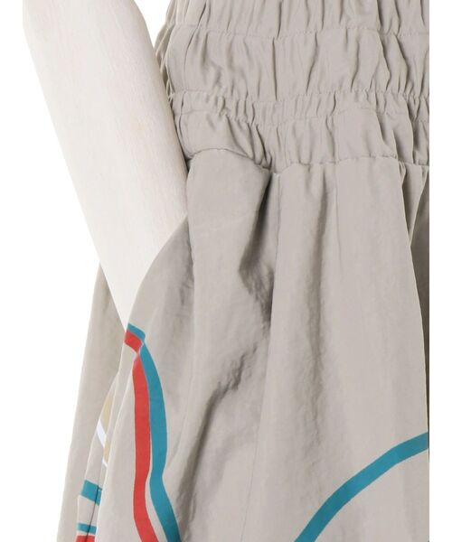 UN3D.(アンスリード)の「STRATUM LINE SK【セットアップ着用可能】 / ストレイタムラインスカート(スカート・レディース・ブラック/グレー・36/38)」の17枚目の写真