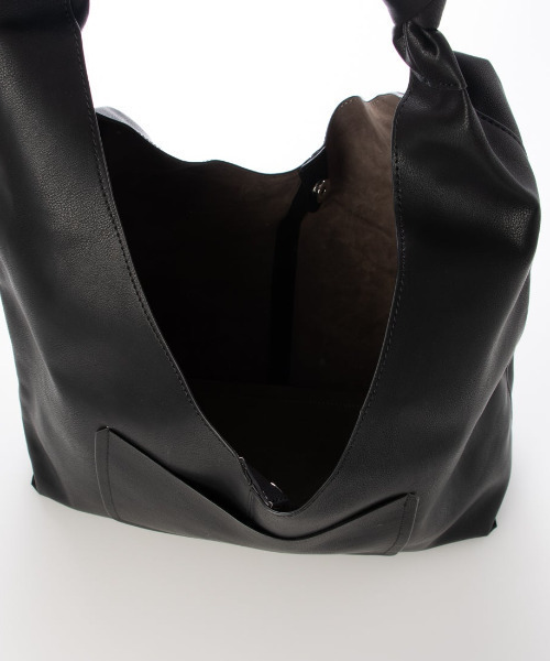 cache cache（カシュ カシュ）の「カシュカシュ cachechche / ノットディテールPUワンショルダー（ショルダーバッグ・レディース・シルバー系その他/パイソン/ベージュ系その他/レオパード/ブラック/シルバー・FREE）」の20枚目の写真