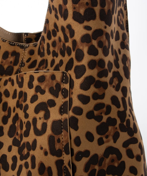 cache cache（カシュ カシュ）の「カシュカシュ cachechche / ノットディテールPUワンショルダー（ショルダーバッグ・レディース・シルバー系その他/パイソン/ベージュ系その他/レオパード/ブラック/シルバー・FREE）」の10枚目の写真