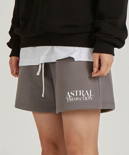 ASTRAL PROJECTION(アストラルプロジェクション)の「レタリングロゴコンフォータブルワッフル裏毛ショートパンツ_グレー(その他パンツ・メンズ・その他・LARGE/MEDIUM/X-LARGE)」の1枚目の写真