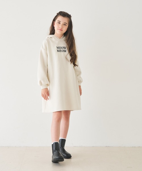 coca（coca）（コカ）の「キッズ　裏起毛ネコ耳ワンピース（ワンピース・キッズ・ブラック/アイボリー・130/140/150/120）」の3枚目の写真
