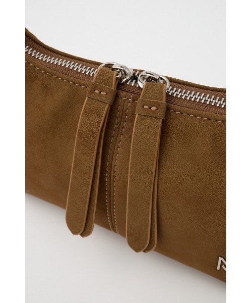 MOUSSY（マウジー）の「【WEB限定カラー：イエロー系その他】NANO HOBO HANDLE バッグ（ショルダーバッグ・レディース・レッド系その他/ブラウン/イエロー系その他/ブラック系その他・FREE）」の19枚目の写真