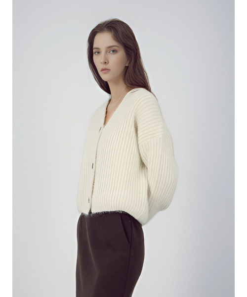 ACUD(アクド)の「Rabbit Heavy Cardigan _Ivory(カーディガン/ボレロ・レディース・アイボリー・FREE)」の3枚目の写真