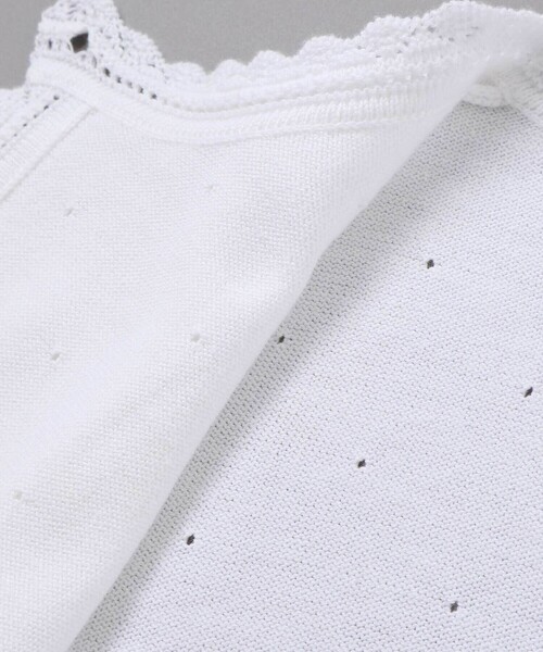 BeBe（ベベ）の「ニットボレロカーディガン(110~130cm)（カーディガン/ボレロ・キッズ・グレー/ホワイト・130cm/120cm/110cm）」の13枚目の写真