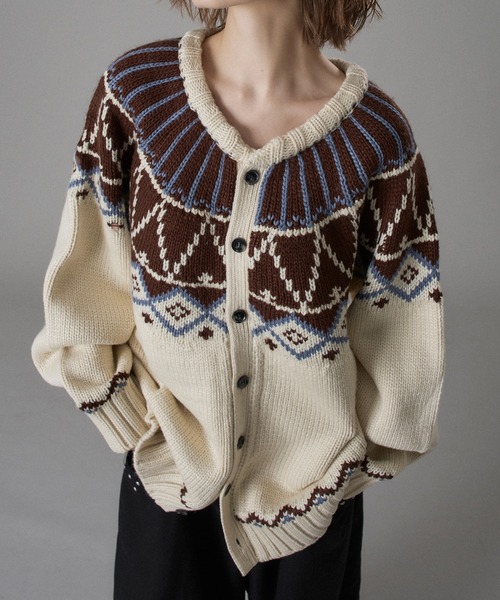 ONCILY(オンシェリー)の「TRADITIONAL NORDIC KNIT CARDIGAN / トラディショナルノルディックニットカーディガン(カーディガン/ボレロ・メンズ・ブラウン/ネイビー/アイボリー・SMALL/MEDIUM/LARGE)」の4枚目の写真
