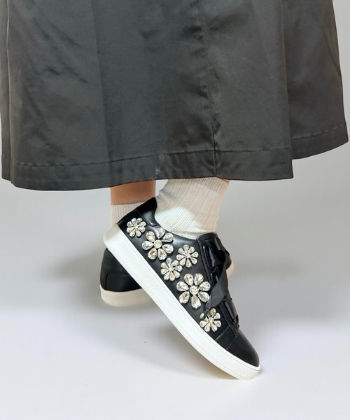 Jeffrey Campbell（ジェフリーキャンベル）の「フラワービジュー リボンスニーカー（スニーカー・レディース・ブラック/ホワイト・36/37/38/39）」の14枚目の写真