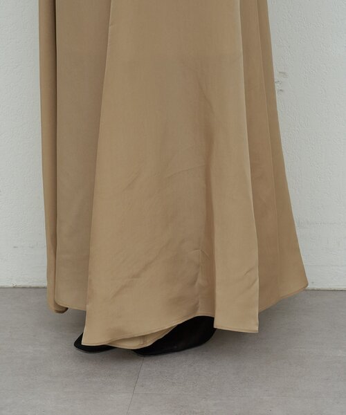 GALLARDAGALANTE（ガリャルダガランテ）の「【楽ちん×エレガント】【セットアップ対応】キュプラフレアスカート（スカート・レディース・ライトベージュ/カーキ/ネイビー・0/1）」の14枚目の写真