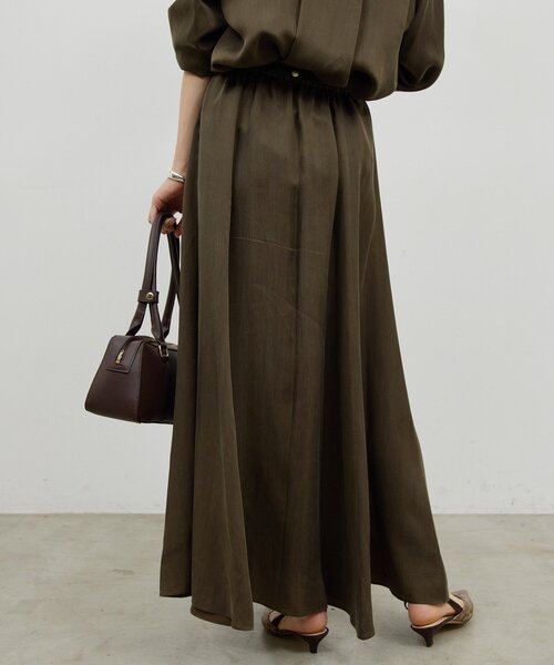 GALLARDAGALANTE（ガリャルダガランテ）の「【楽ちん×エレガント】【セットアップ対応】キュプラフレアスカート（スカート・レディース・ライトベージュ/カーキ/ネイビー・0/1）」の17枚目の写真