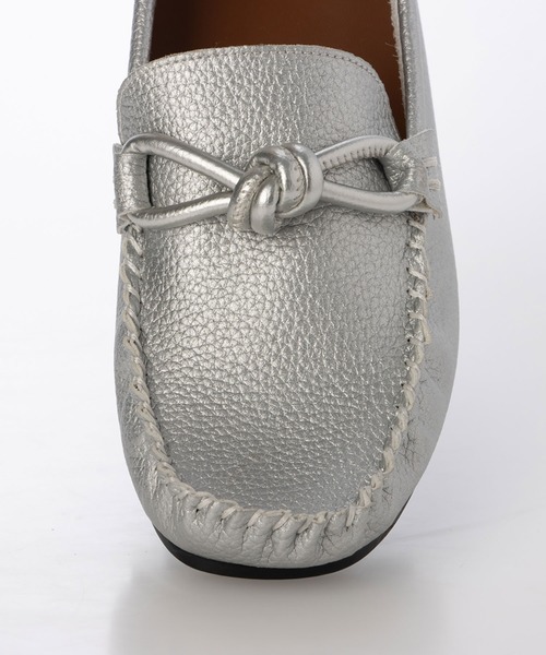 enchanted（エンチャンテッド）の「ソフトチューブモカシン（モカシン/デッキシューズ・レディース・シルバー/アイボリー/ブラック/ピンク/グレイッシュベージュ・25/24.5/24/23.5/23/22.5/22）」の20枚目の写真