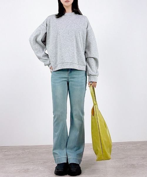 CLOTHY(クロシィ)の「【Allシーズン使えるなめらか軽量素材♪】スウェットトップス(セットアップ可)(スウェット・レディース・ライトグレー/オフホワイト/グレー/ブラック・LARGE/MEDIUM)」の18枚目の写真