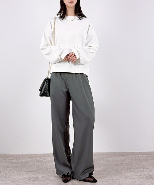 CLOTHY(クロシィ)の「【Allシーズン使えるなめらか軽量素材♪】スウェットトップス(セットアップ可)(スウェット・レディース・ライトグレー/オフホワイト/グレー/ブラック・LARGE/MEDIUM)」の12枚目の写真
