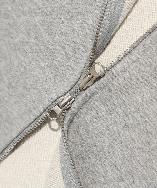 ISTKUNST(イストクンスト)の「LOGO&SMILEY HOOD ZIP UP_GREY(IK2EFMM480A)(パーカー・レディース・グレー・S/M/L)」の5枚目の写真
