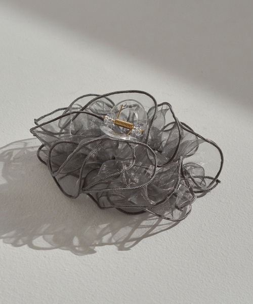 GOLDY(ゴールディ)の「ラッフル シアー バンス クリップ(バレッタ/ヘアクリップ・レディース・ブルー/グレー/ブラック/ピンク・FREE)」の7枚目の写真