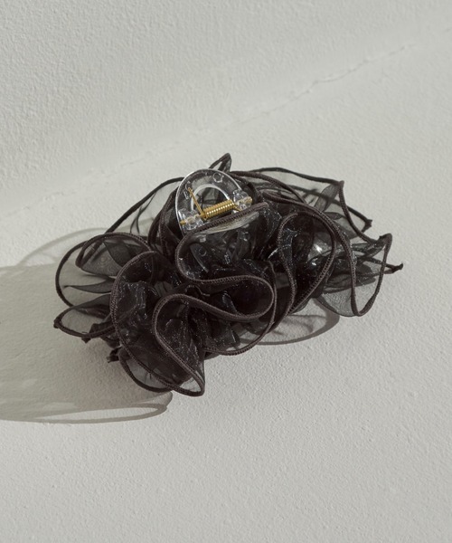 GOLDY(ゴールディ)の「ラッフル シアー バンス クリップ(バレッタ/ヘアクリップ・レディース・ブルー/グレー/ブラック/ピンク・FREE)」の8枚目の写真