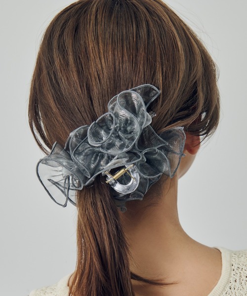 GOLDY(ゴールディ)の「ラッフル シアー バンス クリップ(バレッタ/ヘアクリップ・レディース・ブルー/グレー/ブラック/ピンク・FREE)」の15枚目の写真