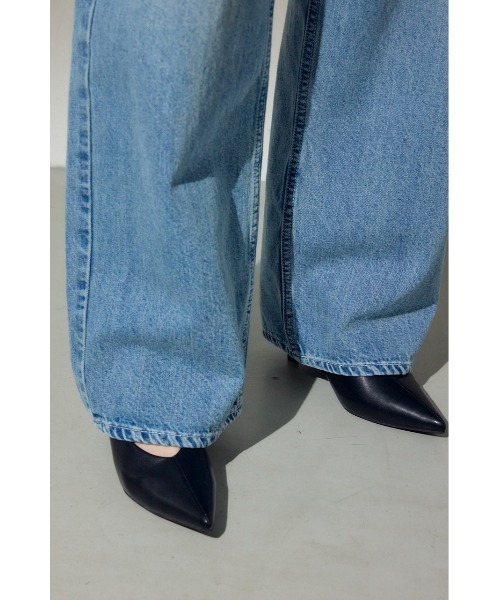 AZUL by moussy(アズールバイマウジー)の「ソフトインソールポインテッドパンプス 靴(パンプス・レディース・グレイッシュベージュ/ブラック/ネイビー・LARGE/MEDIUM/SMALL)」の5枚目の写真