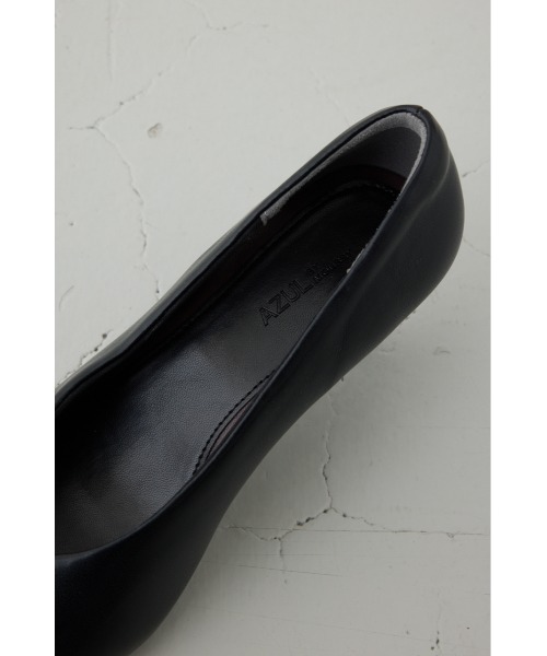 AZUL by moussy(アズールバイマウジー)の「ソフトインソールポインテッドパンプス 靴(パンプス・レディース・グレイッシュベージュ/ブラック/ネイビー・LARGE/MEDIUM/SMALL)」の14枚目の写真