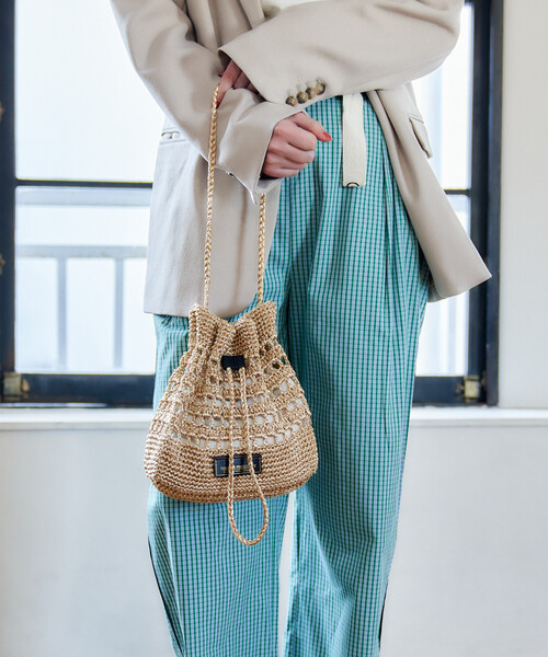 FREAK'S STORE（フリークスストア）の「THEATRE PRODUCTS × FREAK'S STORE/シアタープロダクツ 別注ラメ メッシュ ショルダーバッグ/巾着バッグ（ショルダーバッグ・レディース・シルバー/グリーン/ゴールド/ブラウン・ONE SIZE）」の7枚目の写真