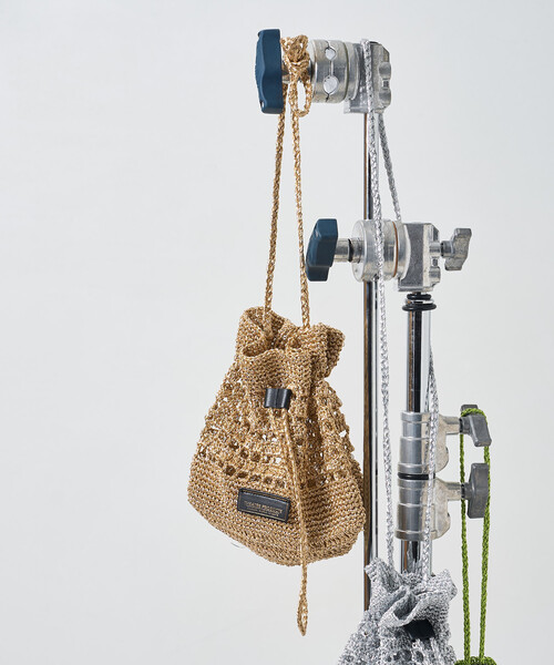 FREAK'S STORE（フリークスストア）の「THEATRE PRODUCTS × FREAK'S STORE/シアタープロダクツ 別注ラメ メッシュ ショルダーバッグ/巾着バッグ（ショルダーバッグ・レディース・シルバー/グリーン/ゴールド/ブラウン・ONE SIZE）」の22枚目の写真