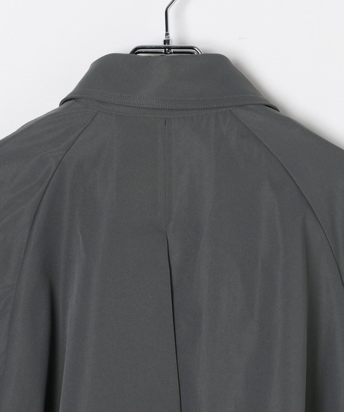 LEPSIM（レプシィム）の「ハーフトレンチコート　634142（トレンチコート・レディース・ライトベージュ/チャコールグレー・FREE）」の8枚目の写真