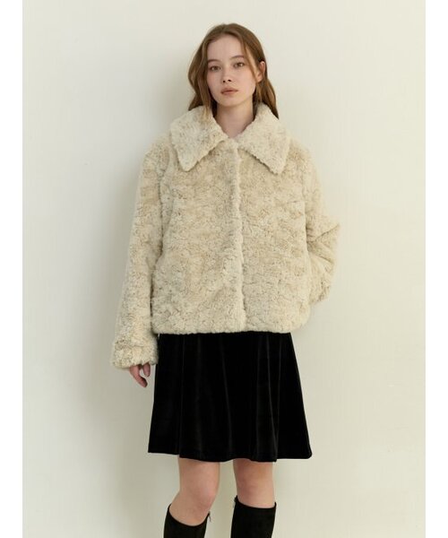 KINDABABY(カインダベイビー)の「rosie fur jacket - cream(ムートンコート・レディース・クリーム・FREE)」の1枚目の写真