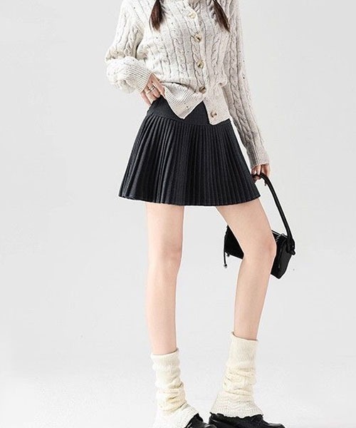 gossip!ロサンゼルス(ゴシップロサンゼルス)の「チェック柄 ハイウエストプリーツミニスカート 体型カバー 脚長効果 レディース 秋冬 プリーツスカート(スカート・レディース・レッド/ブラウン/ブラック/チャコールグレー・M)」の16枚目の写真