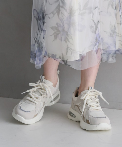 VIVIAN(ヴィヴィアン)の「エアー底レースアップスニーカー(スニーカー・レディース・ベージュ/ブラック・25/24/23)」の10枚目の写真