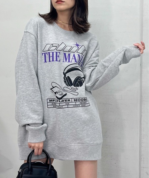 spiritoso(スピリトーゾ)の「CLUBTHEMANIAヘッドフォンプリント裏毛トレーナー(スウェット・レディース・ホワイト/ブラック/杢グレー・FREE)」の14枚目の写真