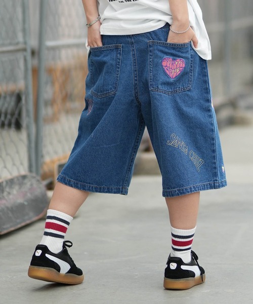 SANTA CRUZ(サンタクルーズ)の「SANTA CRUZ/サンタクルーズ デニムハーフパンツ レディース HEARTFUL DENIM SHORTS ムラサキ限定 502262531(その他パンツ・レディース・ピンク/インディゴブルー・L/M)」の4枚目の写真