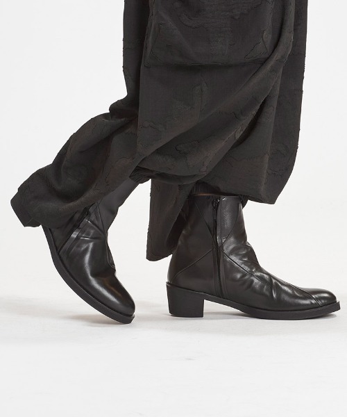 NO ID.(ノーアイディ)の「mko13388-レイヤードヒールブーツ(858208-407F)(ブーツ・メンズ・ブラック・44/42/40)」の6枚目の写真