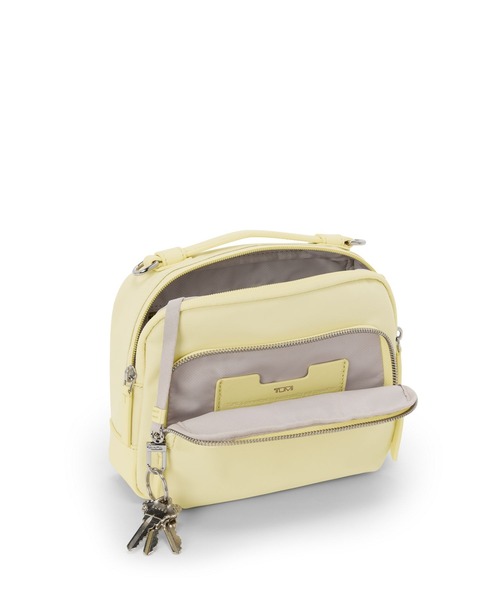 TUMI(トゥミ)の「VOYAGEUR 「テガン」クロスボディ(ショルダーバッグ・レディース・イエロー系その他・FREE)」の4枚目の写真