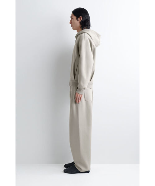 COS(コス)の「コットンピケ オーバーサイズ バレルレッグ ジョガーパンツ(その他パンツ・メンズ・グレー・L/XS/S/M)」の2枚目の写真