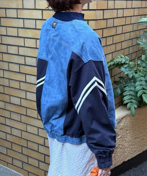 DOUBLE NAME(ダブルネーム)の「ジャージMIXデニムジャケット(カーディガン/ボレロ・レディース・インディゴブルー/ネイビー・FREE)」の4枚目の写真