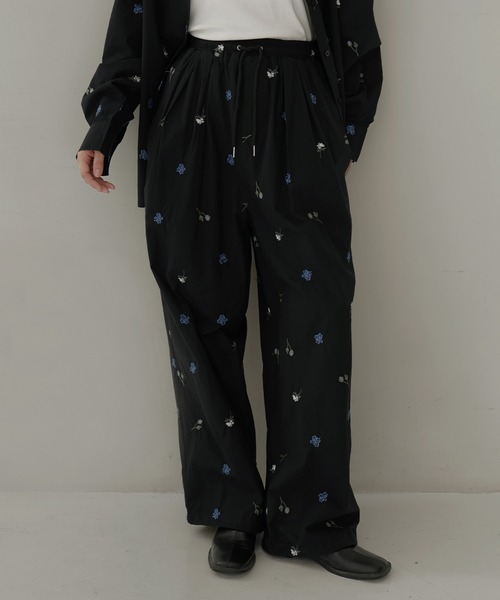 hellam（へラム）の「配色刺繍イージーパンツ（その他パンツ・レディース・ブラック/ホワイト・FREE）」の10枚目の写真