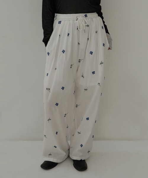 hellam（へラム）の「配色刺繍イージーパンツ（その他パンツ・レディース・ブラック/ホワイト・FREE）」の20枚目の写真