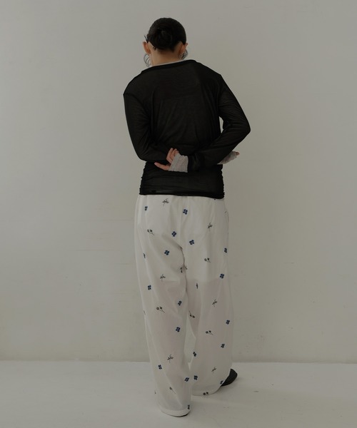 hellam（へラム）の「配色刺繍イージーパンツ（その他パンツ・レディース・ブラック/ホワイト・FREE）」の22枚目の写真