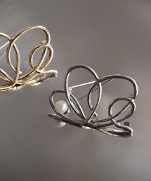 epic day（エピックデイ）の「パール×ニュアンスラインブローチ（ブローチ/コサージュ）」