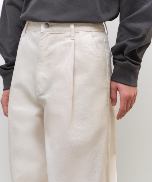 MUSINSA STANDARD（ムシンサスタンダード）の「ワンタックワイドデニムパンツ [クリーム]（デニムパンツ・メンズ・その他・26/27/28/29/30/31/32/33/34/36/38/40/42）」の5枚目の写真