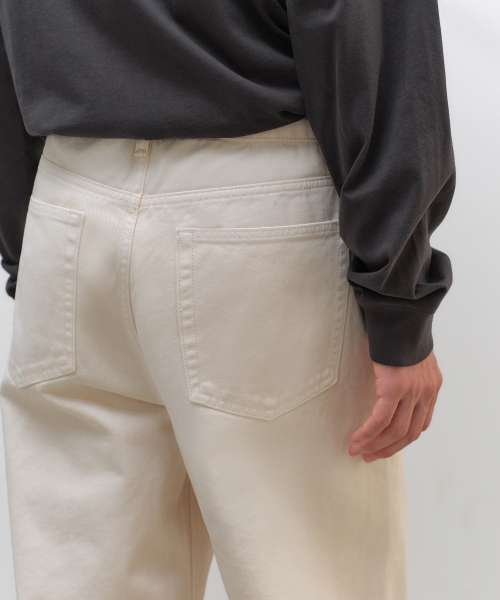 MUSINSA STANDARD（ムシンサスタンダード）の「ワンタックワイドデニムパンツ [クリーム]（デニムパンツ・メンズ・その他・26/27/28/29/30/31/32/33/34/36/38/40/42）」の6枚目の写真