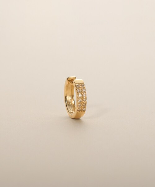 COCOSHNIK(ココシュニック)の「K10ダイヤモンド シートパヴェ 中折れピアス(ピアス(両耳用)・レディース・イエローゴールド・00)」の3枚目の写真
