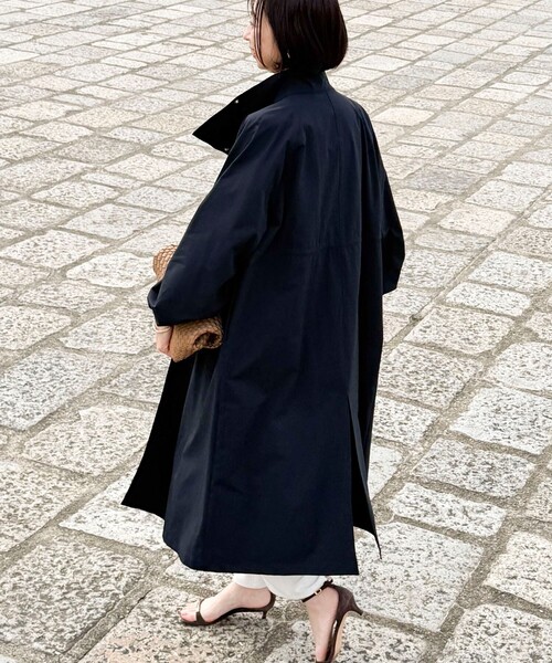 MICO COULIER(ミコクリエ)の「撥水スタンドカラーロングコート(その他アウター・レディース・ネイビー/キャメル・38)」の21枚目の写真